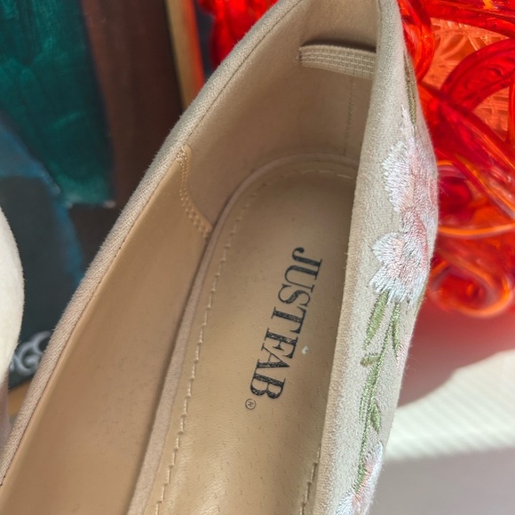 JustFab Floral Embroidered Women's Heels - Cream - Picture 9 of 16